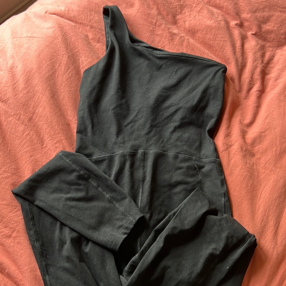 One shoulder bodysuit